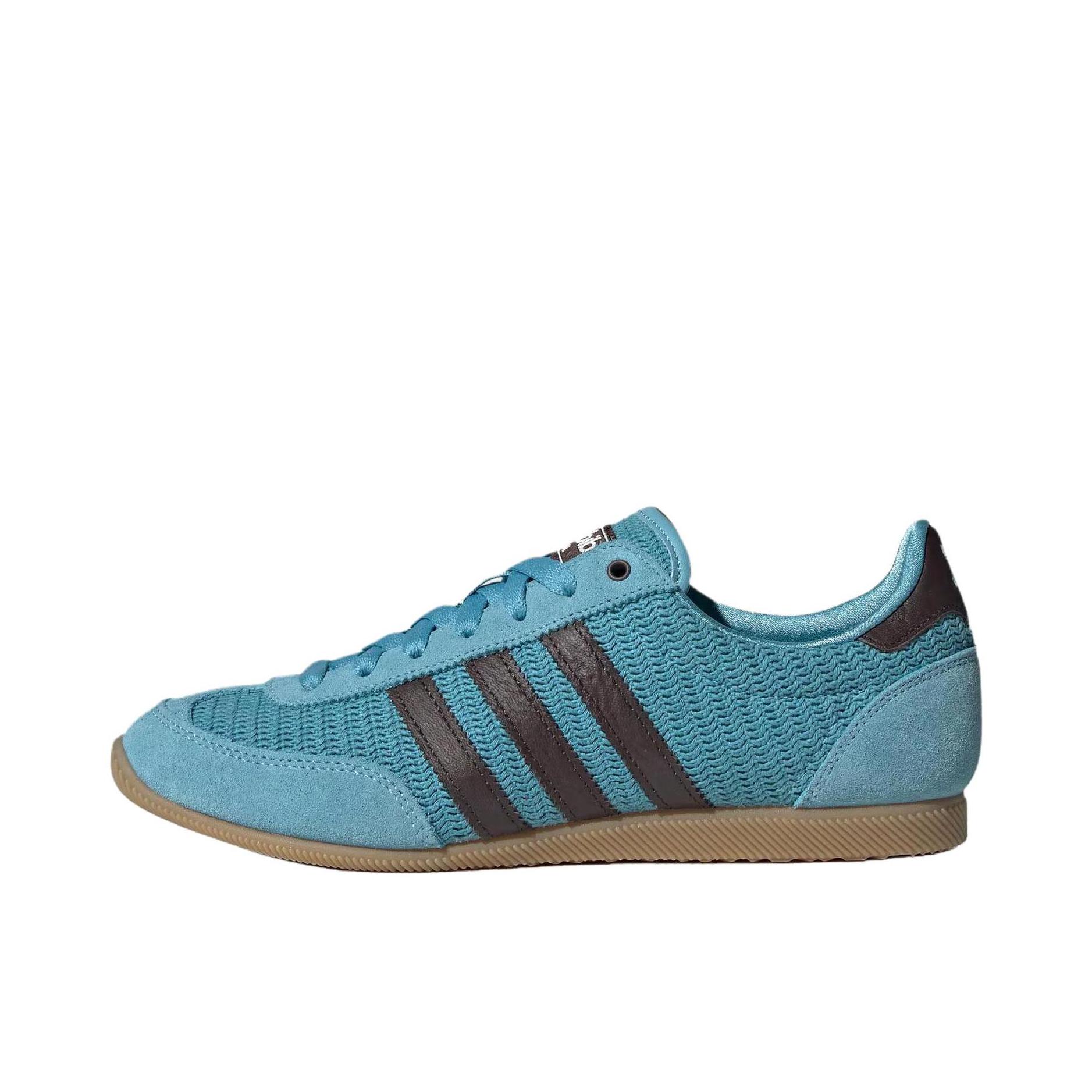 推荐商品：adidas Originals JAPAN 板鞋 防滑耐磨舒适低帮平跟复古百搭时尚薄底贴合 柔和蓝/深棕色/树脂黄
