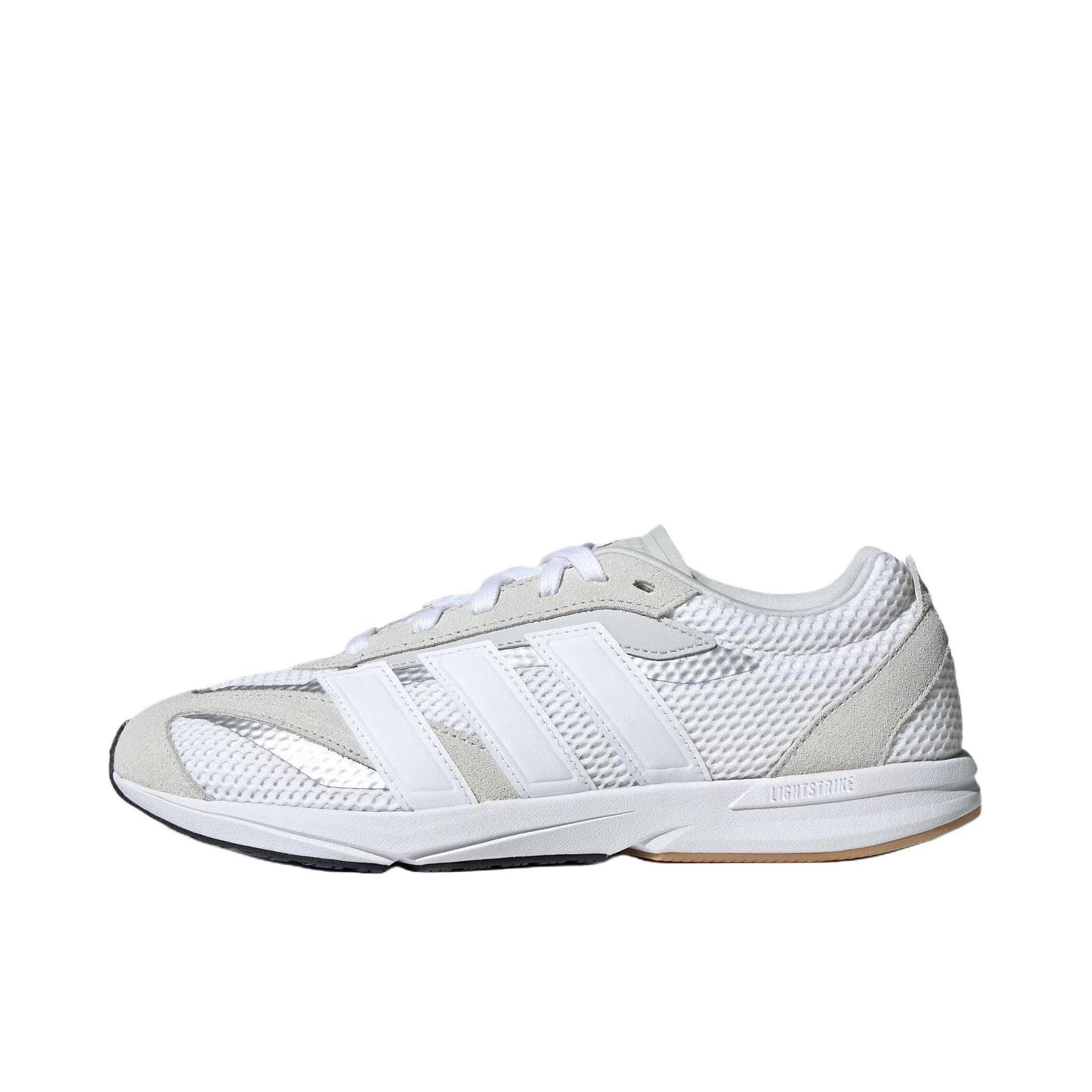 推荐商品：adidas LIGHTBLAZE LP 跑鞋 休闲轻运动耐磨轻便舒适百搭缓震轻量训练织物支撑 女款/白色