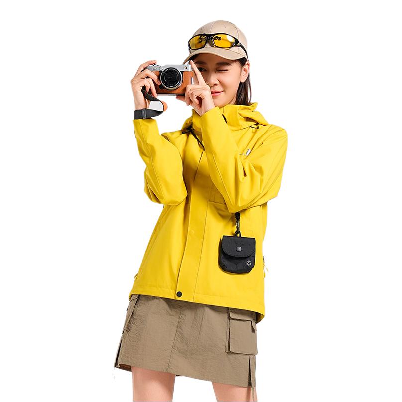 推荐商品：SCALER/思凯乐 防水防风透气耐磨拉链连帽冲锋衣 男女同款 金珀黄/女款/腋下透气拉链