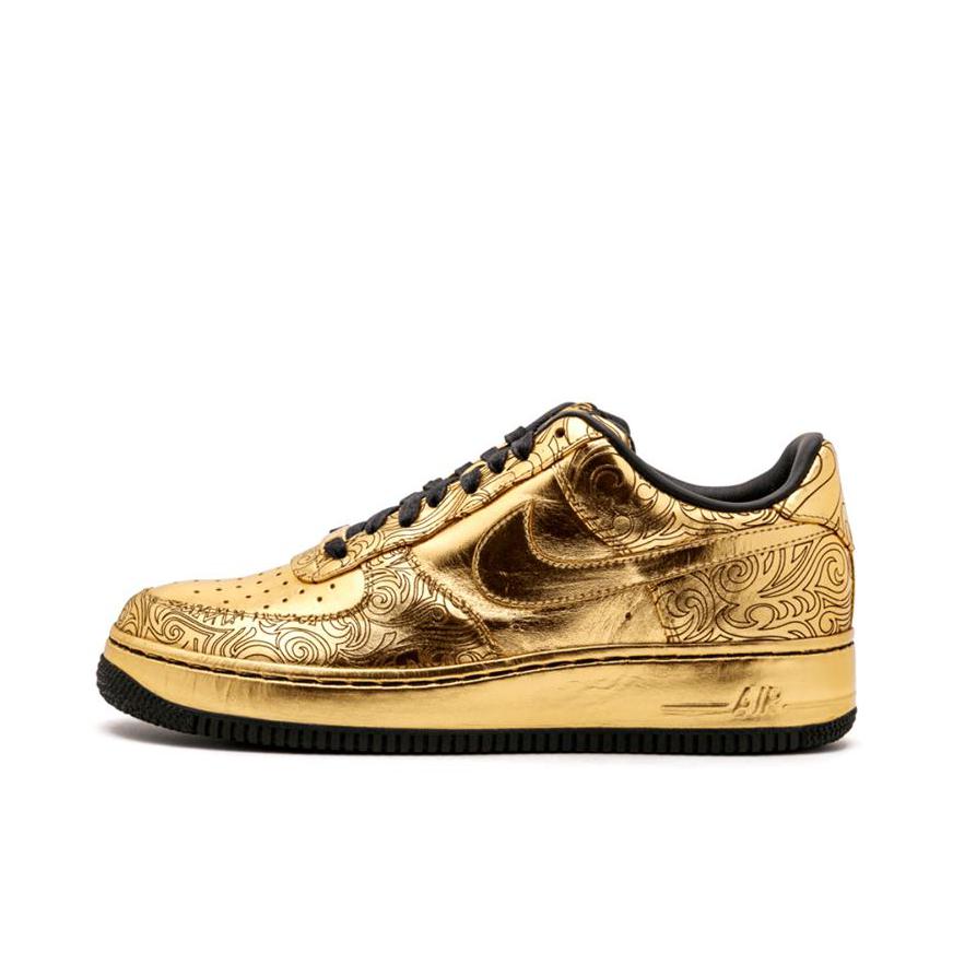 推荐商品：Nike Air Force 1 空军一号 板鞋 轻便舒适百搭耐磨防滑复古 Closing Ceremonies (Beijing) 金
