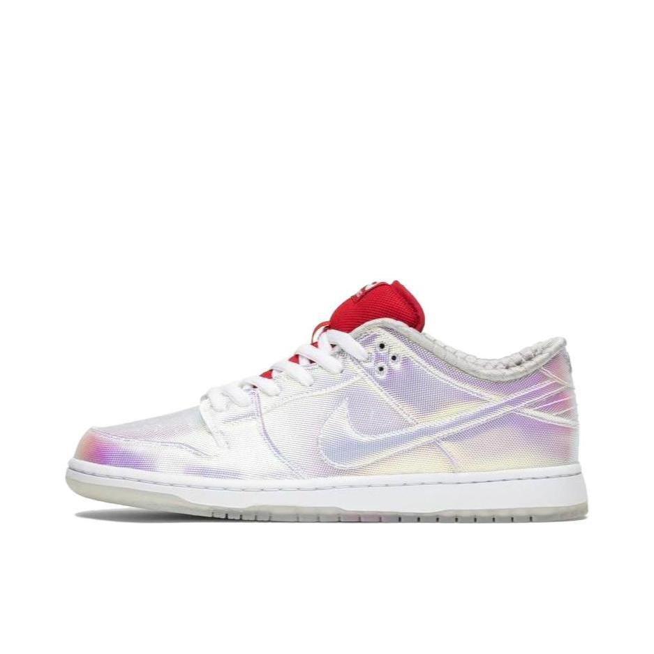 推荐商品：Nike Dunk 板鞋 经典复古百搭 Low Cncpts 'Grail' SB/低帮/反光银/红蓝鸳鸯