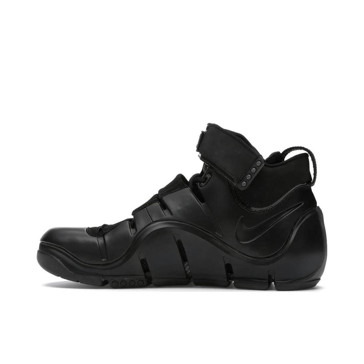 推荐商品：Nike Zoom LeBron 4 詹姆斯 防滑耐磨 包裹性 缓震支撑 圆头复古 实战 篮球鞋 East Coast Blackout 黑色