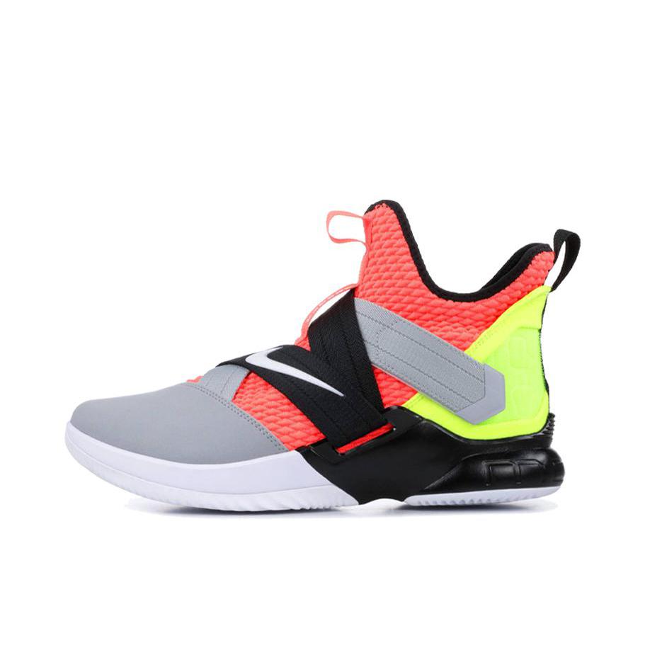 推荐商品：Nike LeBron Soldier 12 士兵12 防滑耐磨 舒适支撑 轻便缓震 圆头 织物 实战 合成革 篮球鞋 SFG 红色/绿色/灰色