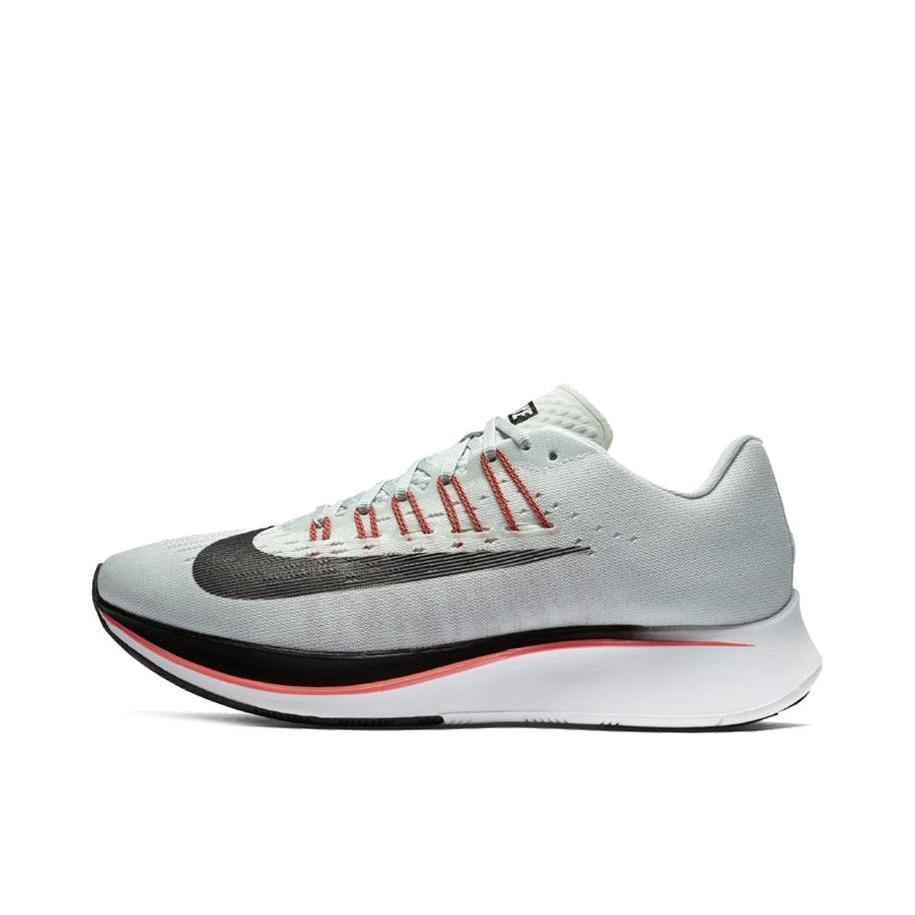 推荐商品：Nike Zoom Fly 跑鞋 碳板减震回弹防滑耐磨轻便透气气垫泡棉 Barely Grey Hot Punch 抹茶