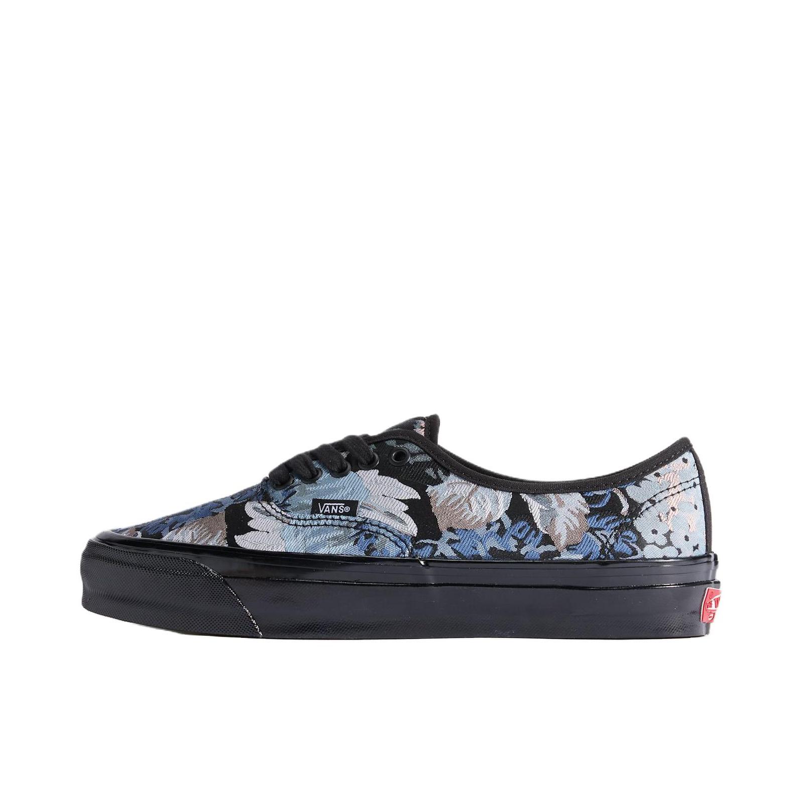 推荐商品：Vans/范斯 Premium Authentic Point 运动休闲鞋 支撑平跟系带尖头 蓝色/黑色