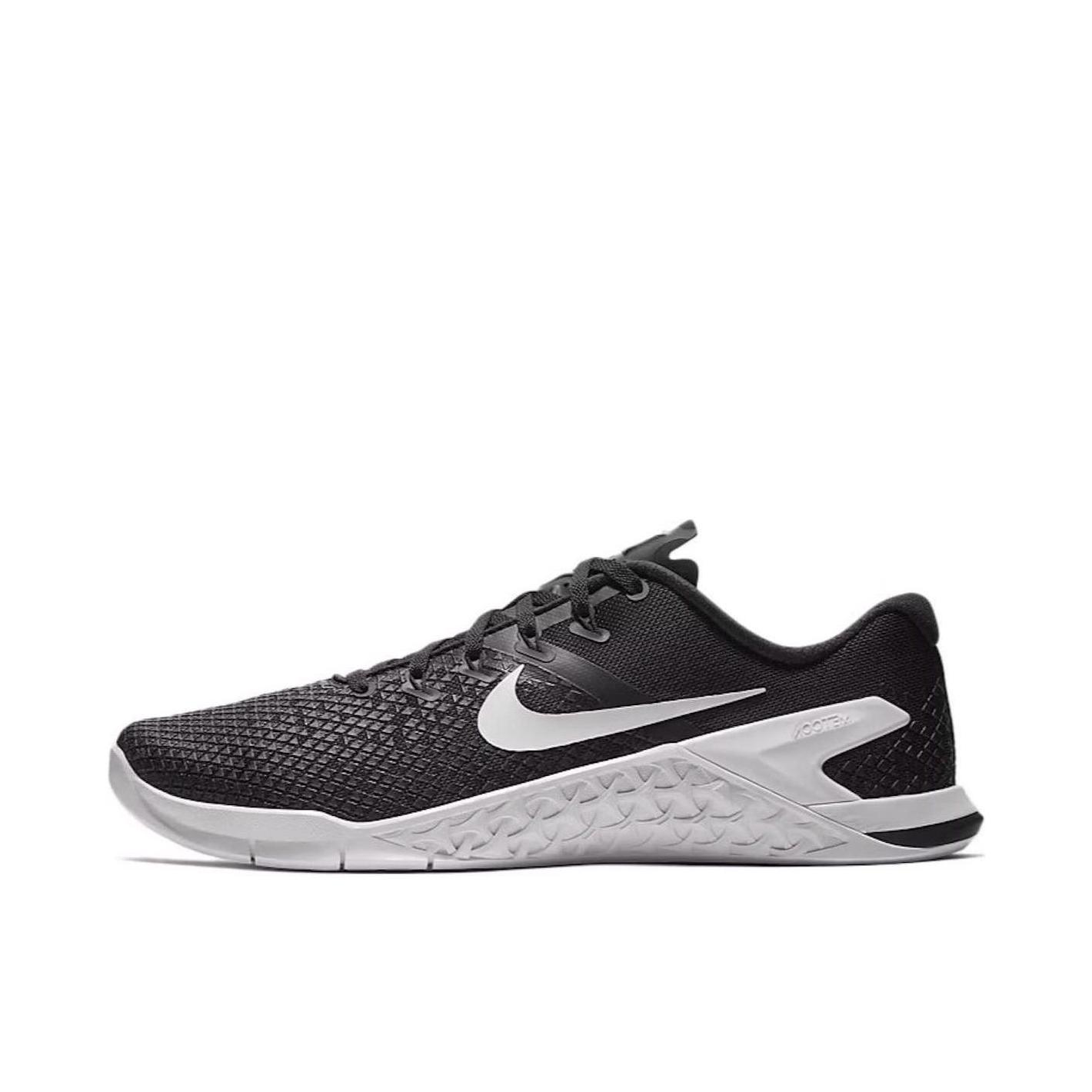 推荐商品：Nike Metcon 4 减震回弹 防滑耐磨 轻便透气 深蹲 训练鞋 Black/White 黑/白