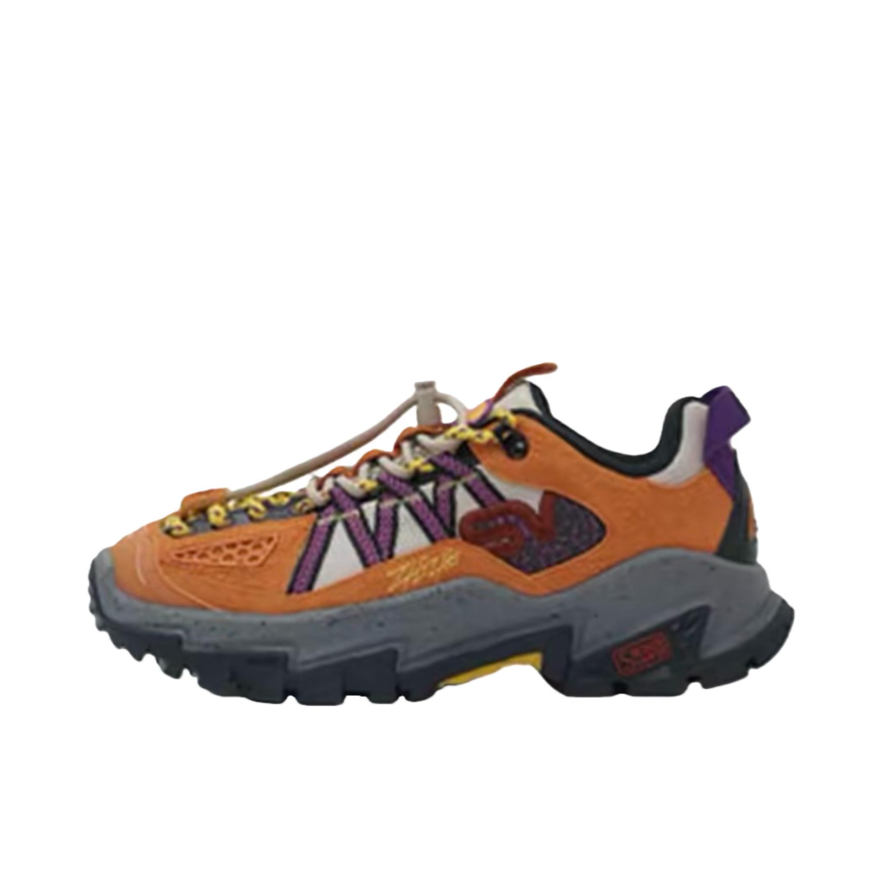 推荐商品：ANTA SNEAKERVERSE ZIGZAG 2.0 运动休闲鞋 复古防滑耐磨 蜜饯橙/霜地灰/基础黑