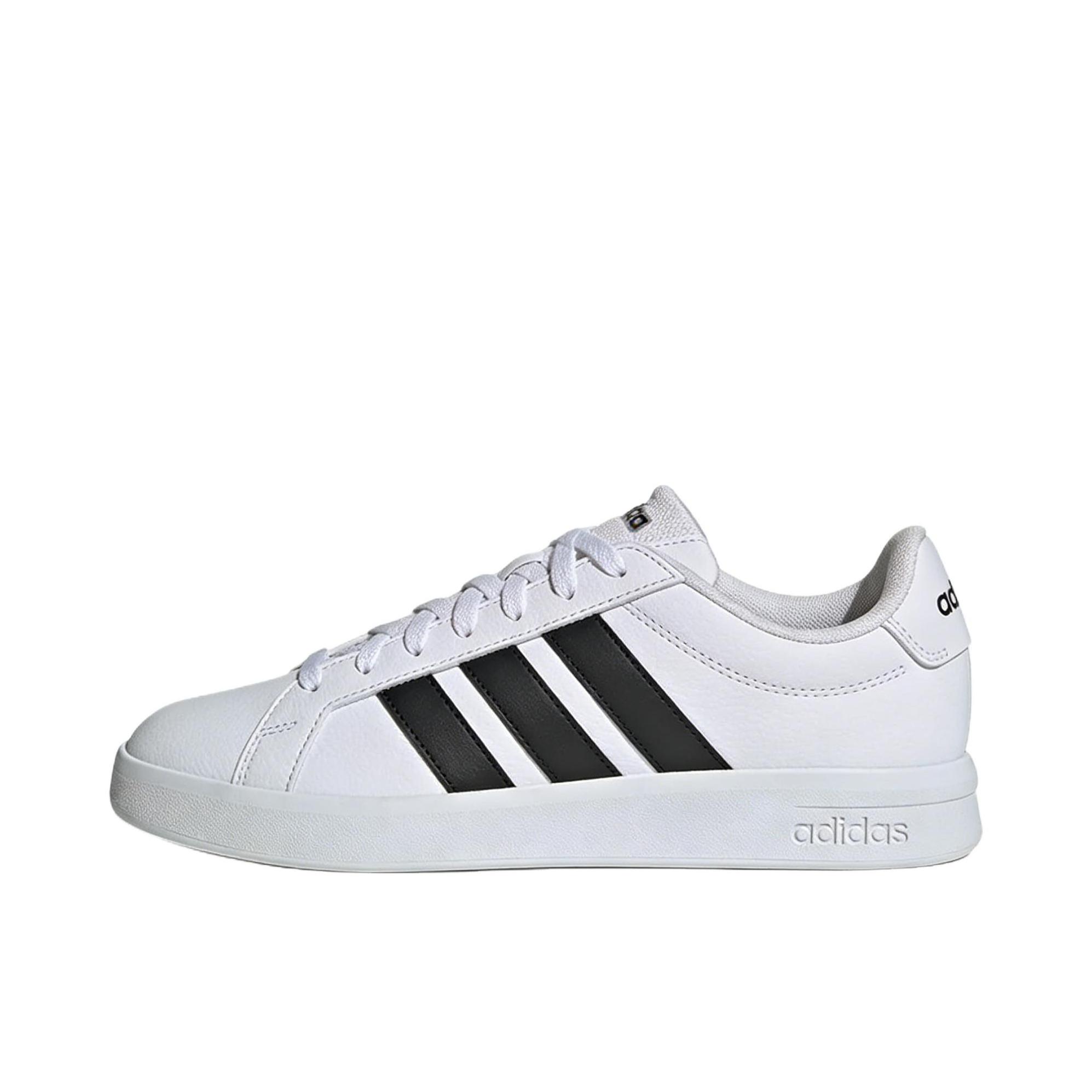 推荐商品：adidas NEO Grand Court 板鞋 防滑耐磨减震透气休闲复古时尚防水轻运动 奶白色