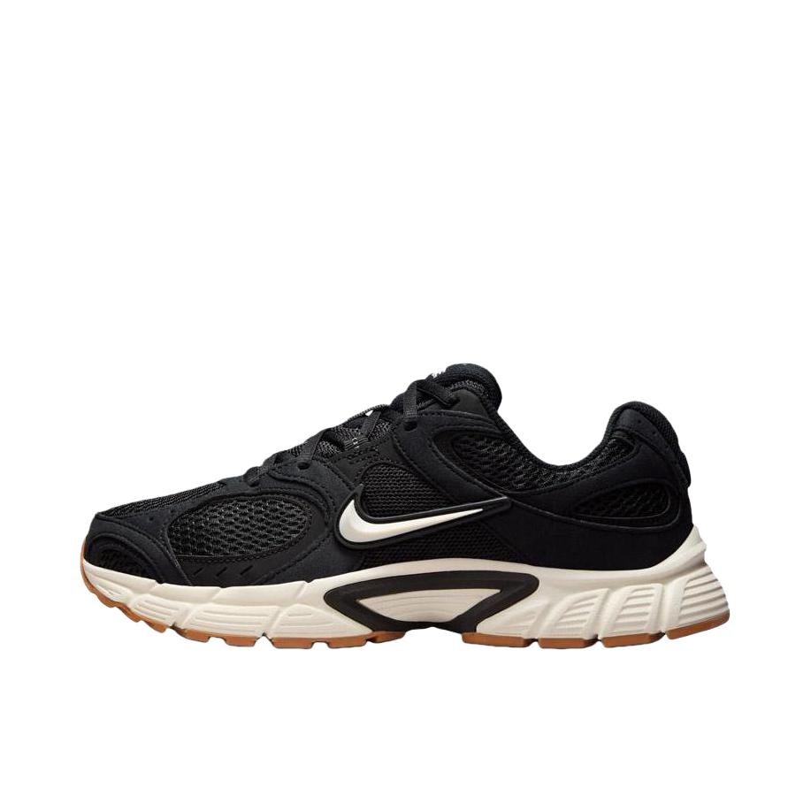 推荐商品：Nike V5 RNR 跑鞋 复古防滑耐磨透气低帮舒适百搭支撑轻便训练抓地贴合圆头 女款/深黑色