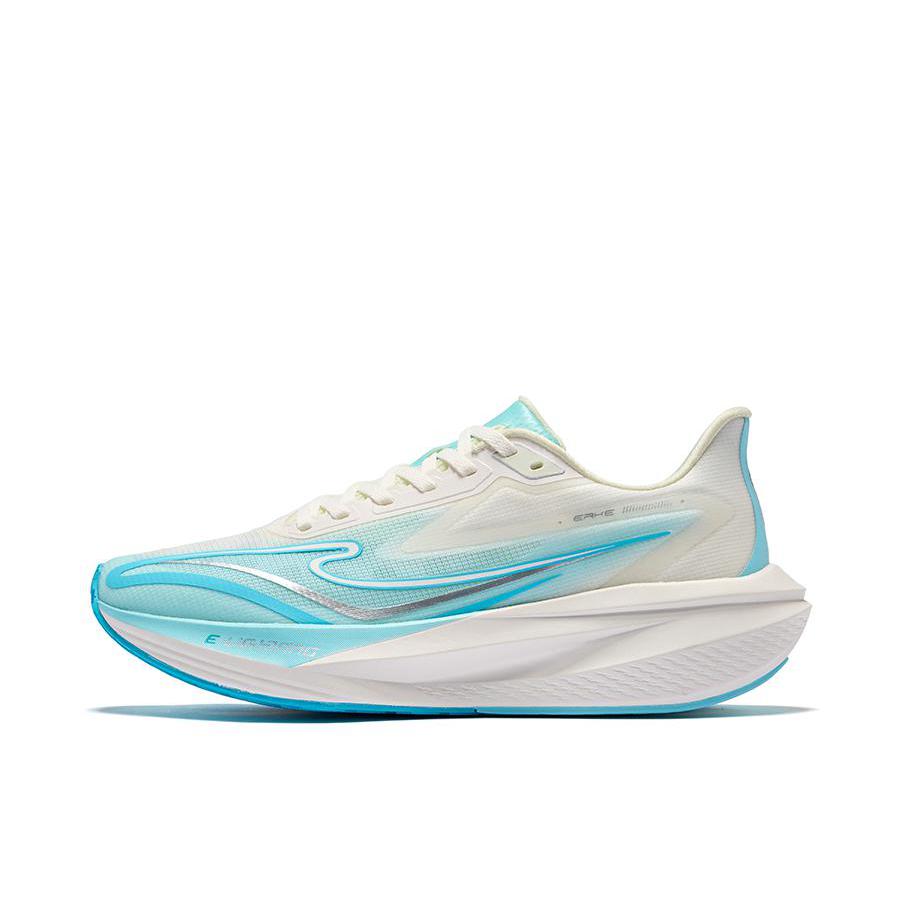 推荐商品：鸿星尔克 闪电5 跑鞋 舒适减震软底体测训练网面回弹冬季缓震轻便防滑竞速软弹慢跑 微晶白/夏椰蓝