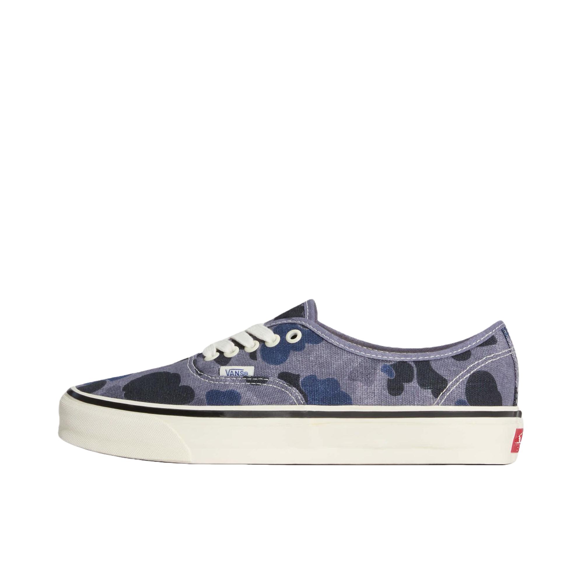 推荐商品：Vans/范斯 Premium Authentic 板鞋 圆头平跟舒适贴合 紫色/黑色