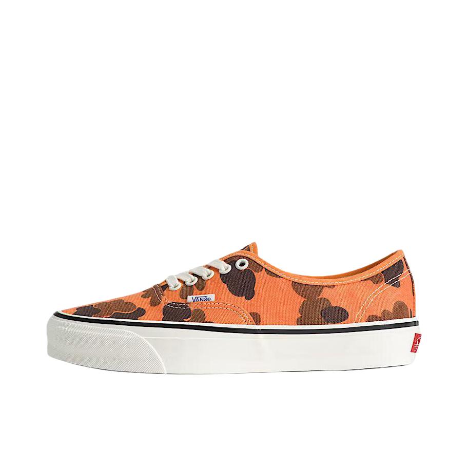 推荐商品：Vans/范斯 Premium Authentic 板鞋 圆头平跟舒适贴合 迷彩/橙色