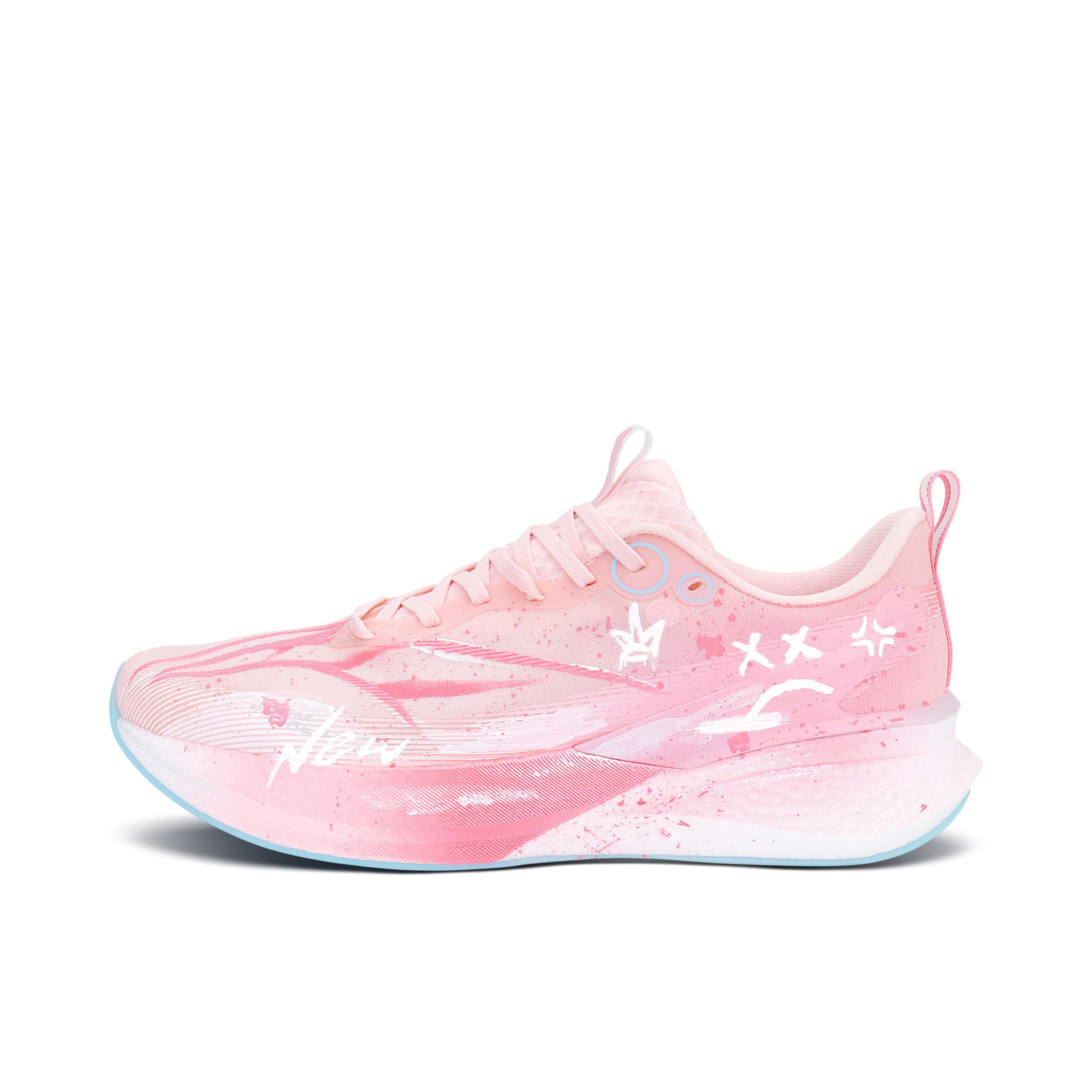 推荐商品：【定制球鞋】 李宁 赤兔8 Pro 跑鞋 防滑透气轻便回弹减震耐磨 粉雾极光