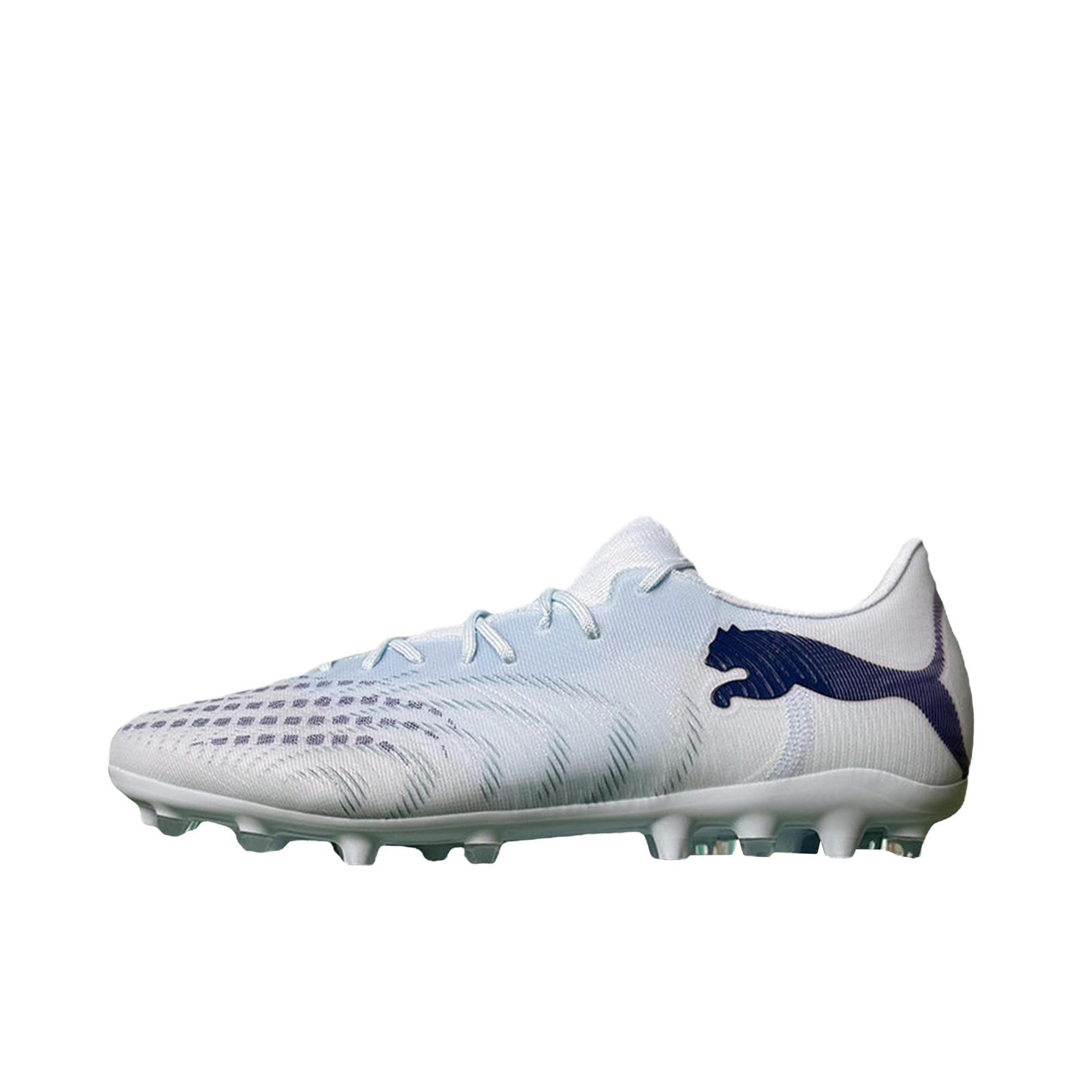 推荐商品：Puma/彪马 FUTURE 9 ULTIMATE MG 足球鞋 胶质短钉人造草坪轻质薄底 浅蓝色/奶白色
