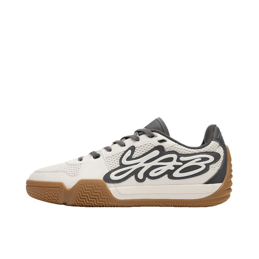 推荐商品：乔丹体育 刺拳 篮球鞋 舒适百搭休闲减震 月牙灰/鲨鱼灰