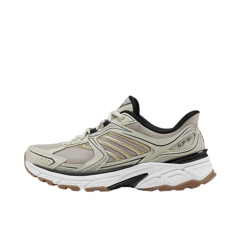 推荐商品：Skechers/斯凯奇 休闲鞋 老爹鞋 低帮厚底耐磨运动 233151 自然色/黑色