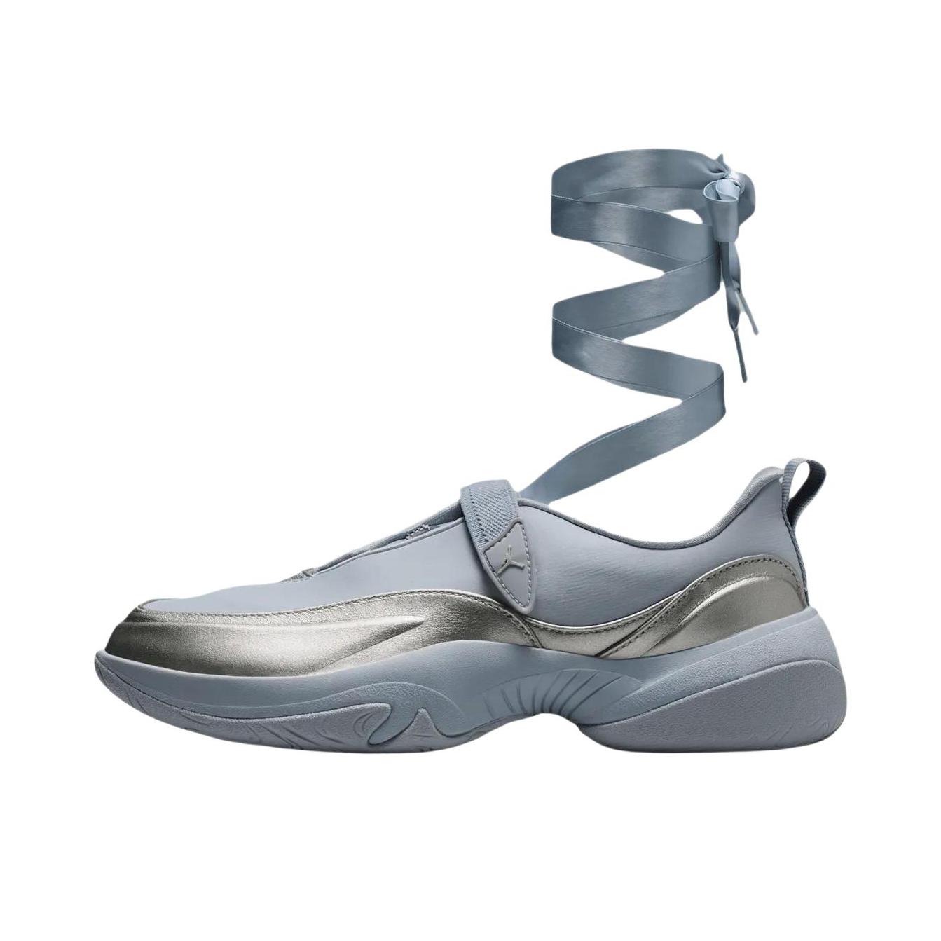 推荐商品：Jordan Pointe 运动休闲鞋 低帮圆头厚底系带贴合 灰色/银色
