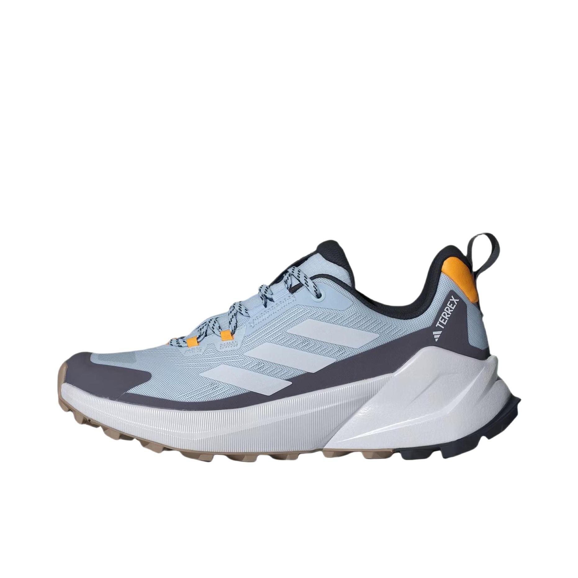 推荐商品：adidas  Terrex  Trailmaker 2.0  舒适缓震 防滑耐磨 防水抓地 户外休闲鞋 天蓝色