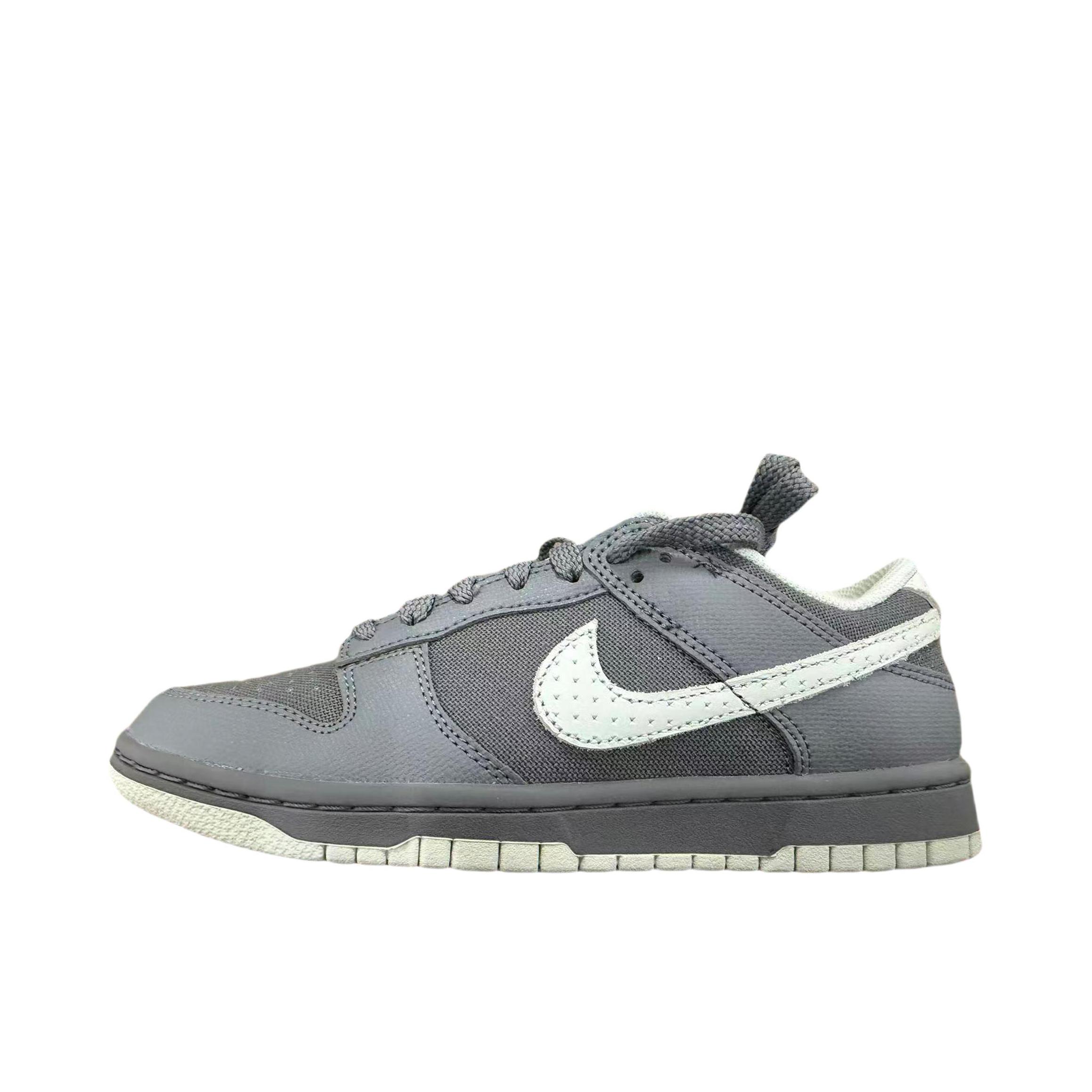 推荐商品：Nike Dunk 板鞋 经典复古百搭 深灰色/白色