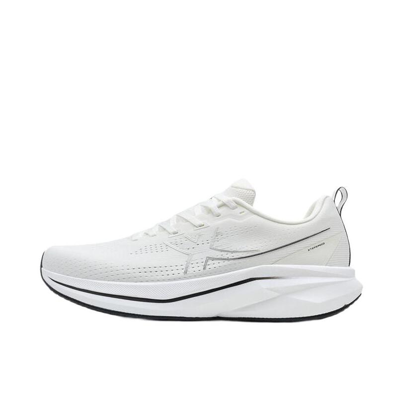 推荐商品：特步 騛速7.0 跑鞋 运动减震耐磨低帮回弹软底 帆白色/黑色