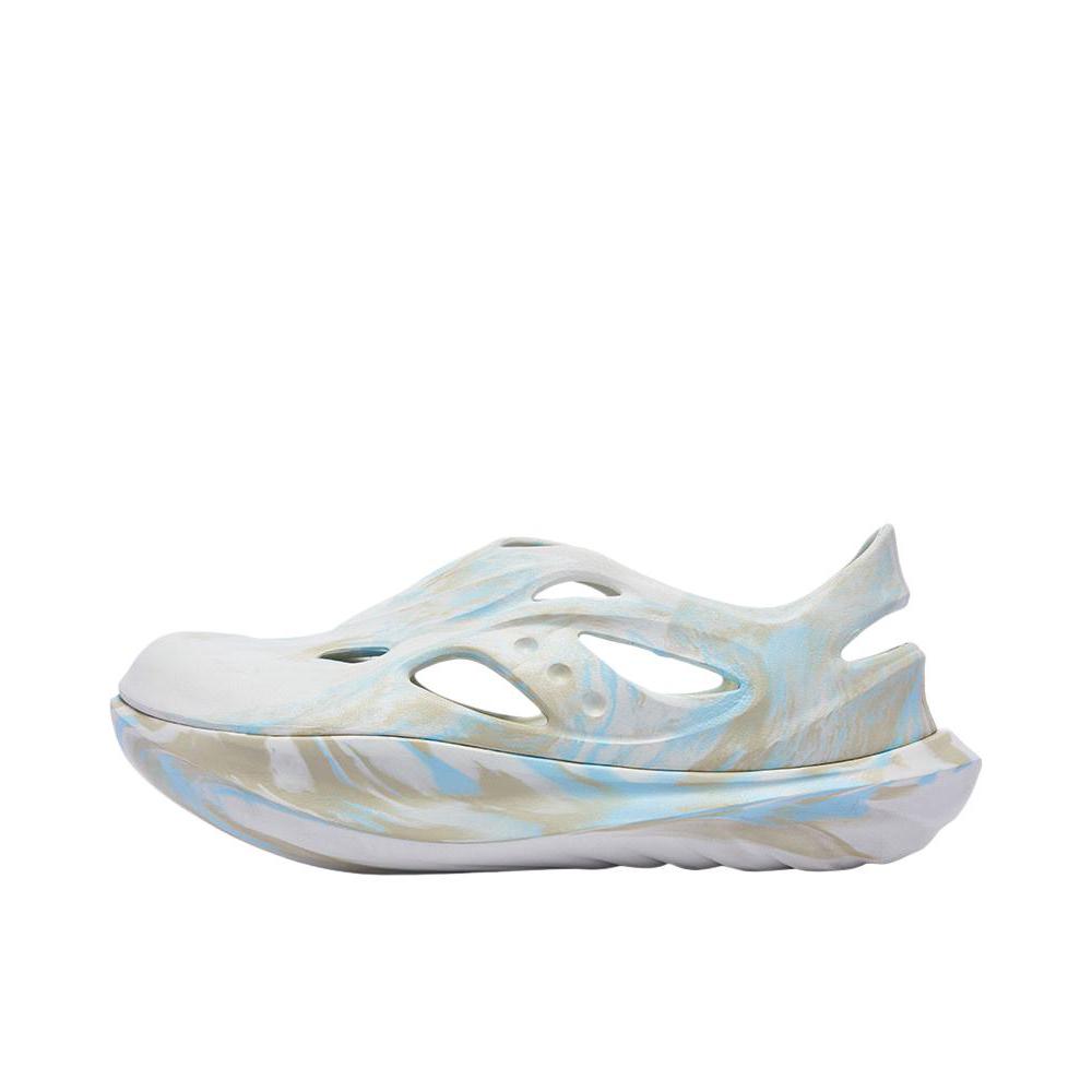 推荐商品：Saucony/索康尼 CRADLE YAT 洞洞鞋 凉鞋 缓震外穿低帮一脚蹬大头 米色/兰色