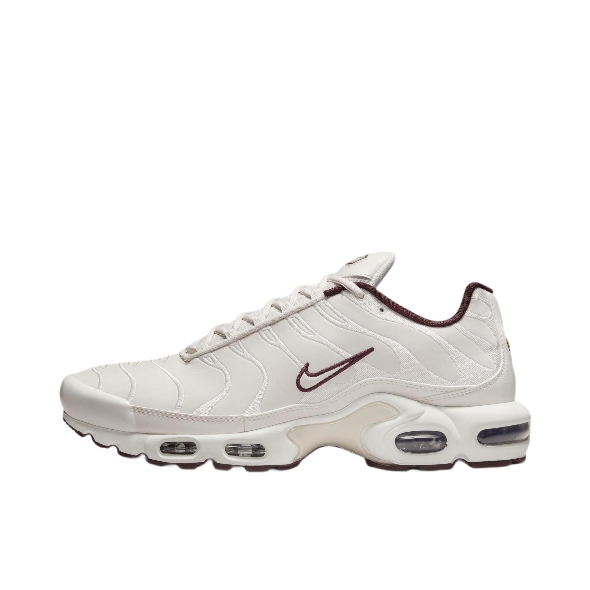 推荐商品：Nike Air Max Plus 3 跑鞋 防滑耐磨织物合成革 白色/银色