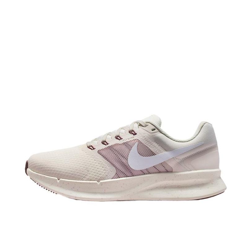 推荐商品：Nike Run Swift 3 跑鞋 减震防滑耐磨舒适网面透气缓震运动支撑贴合圆头耐穿耐用 羽白色