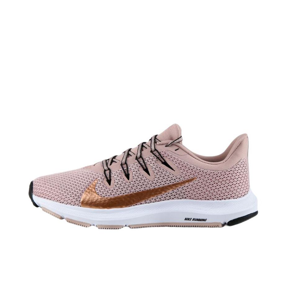 推荐商品：Nike Quest 2 跑鞋 防滑耐磨减震回弹轻便透气舒适百搭织物支撑 Pink/Gold 粉金