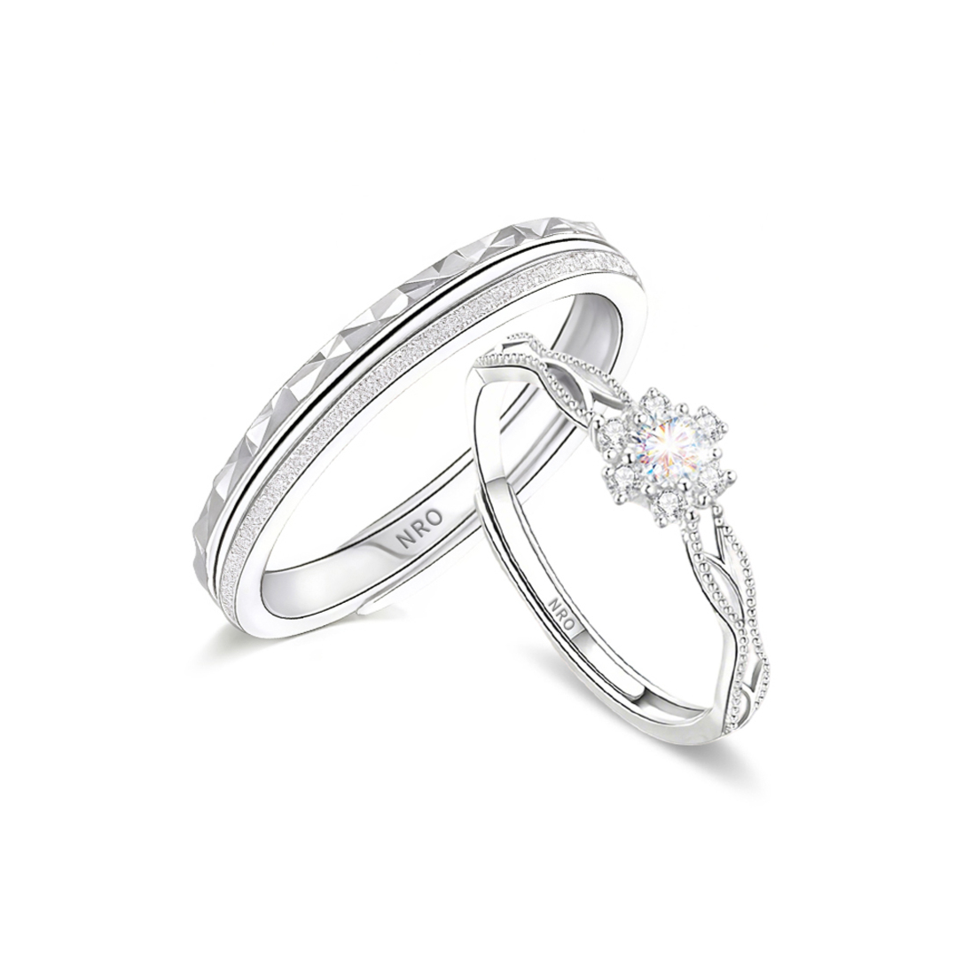 推荐商品：NRO 镂空闪钻星河999足银戒指 NRJZ273