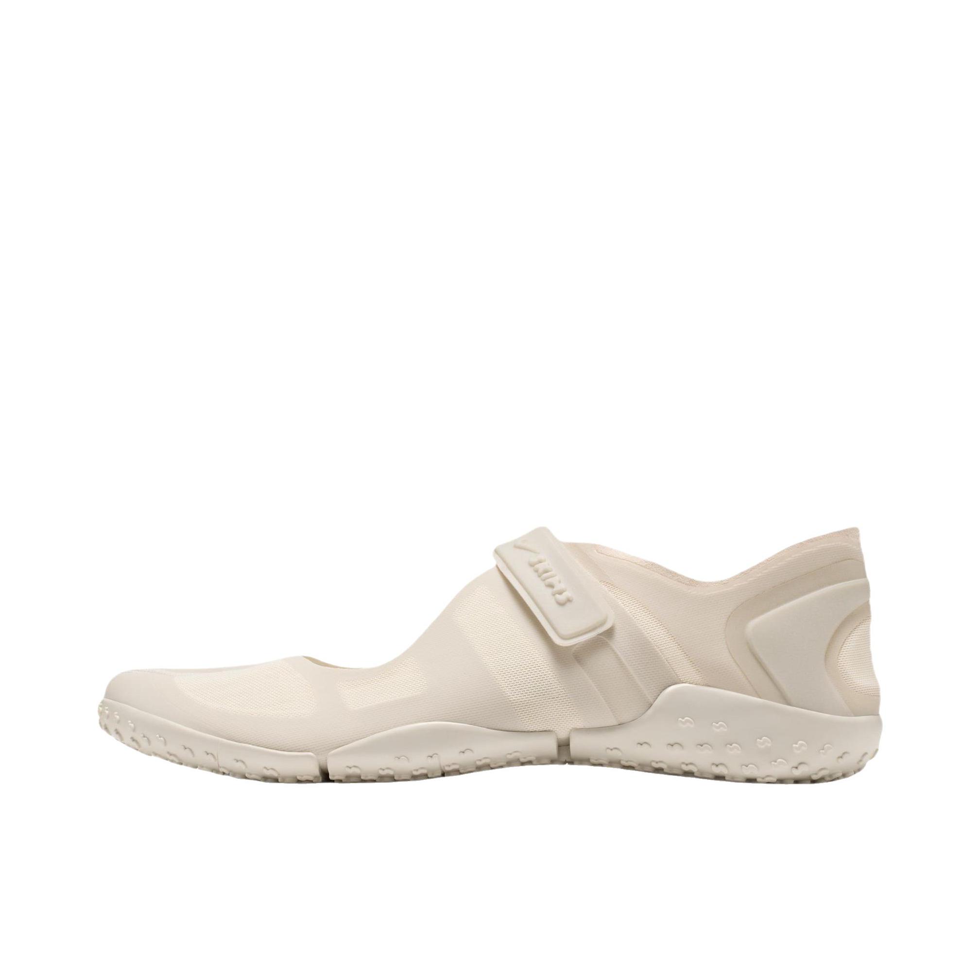 推荐商品：Nike Air Rift Mesh 运动休闲鞋 魔术贴厚底舒适贴合 奶白色