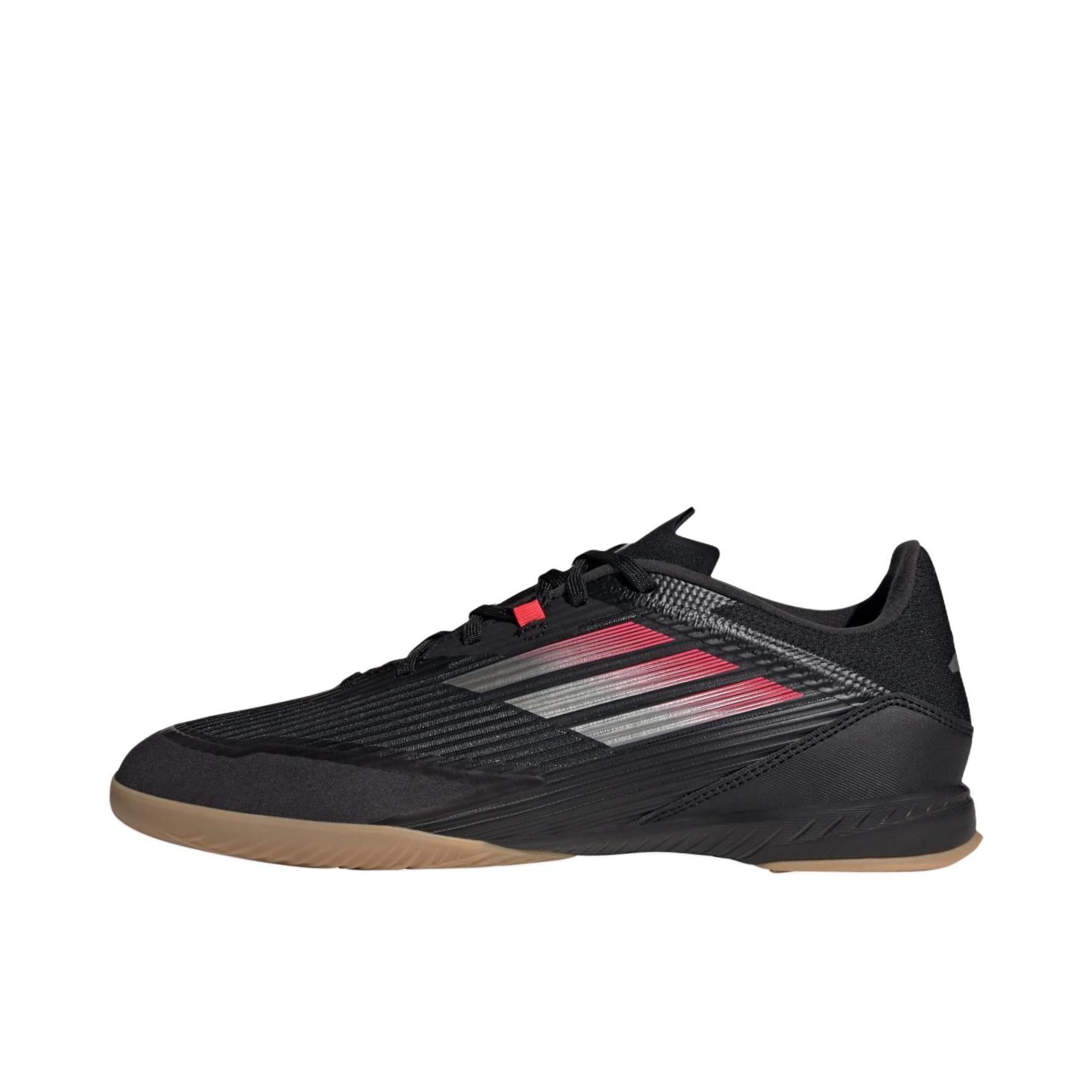推荐商品：adidas F50 LEAGUE IN 中端 平底 耐磨透气 足球鞋 黑色/红色