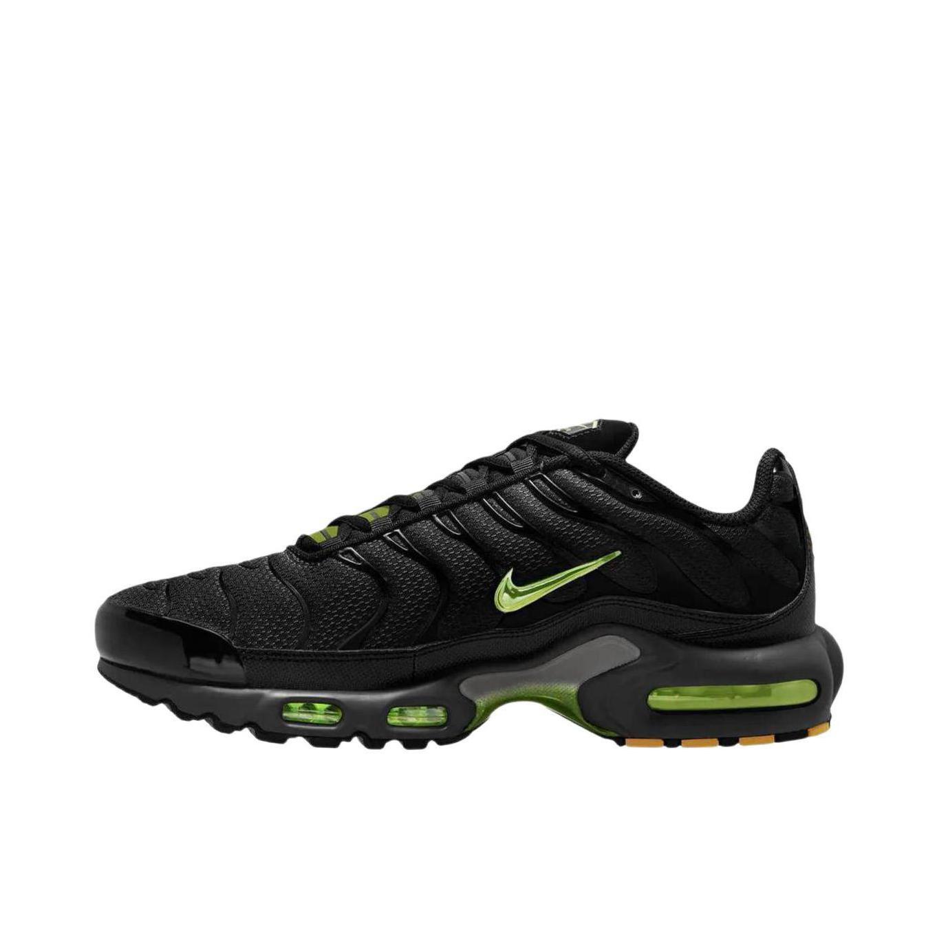 推荐商品：Nike Air Max Plus 跑鞋 休闲舒适轻便网布透气防滑耐磨气垫缓震包裹性贴合圆头 黑色/嫩绿色
