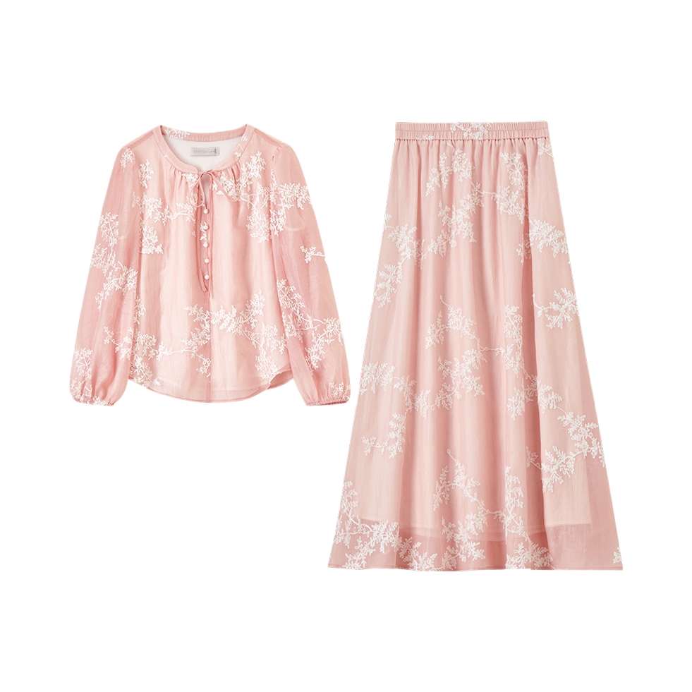 推荐商品：Sentubila/尚都比拉 国风A字刺绣长袖休闲套装 女装 151Z58221 粉