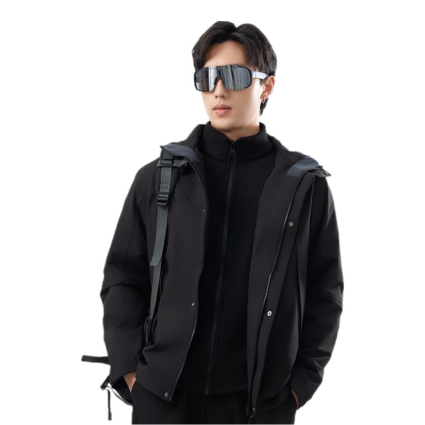 推荐商品：gakior 防风防水耐磨透气三合一冲锋衣 IFF 黑