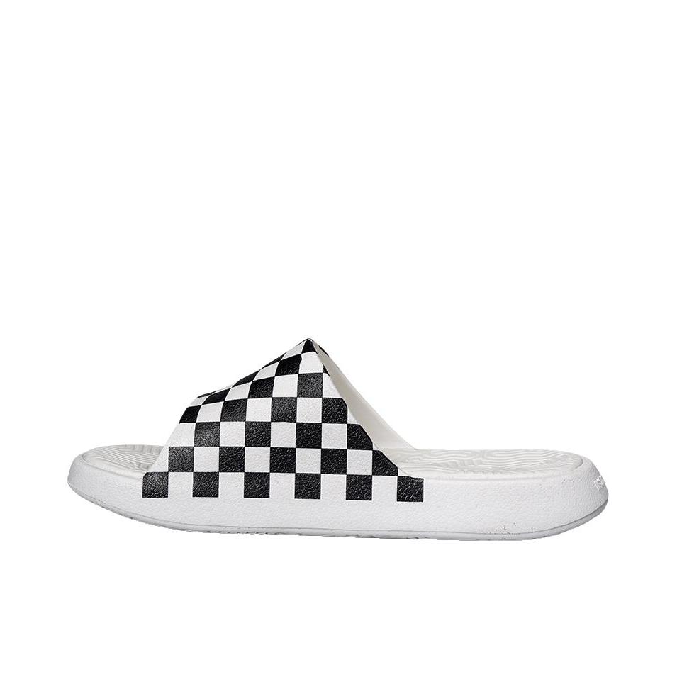 推荐商品：匹克 态极1.0 拖鞋 棋盘格运动休闲一字  国内/亚太版本/超轻白色/棋盘黑