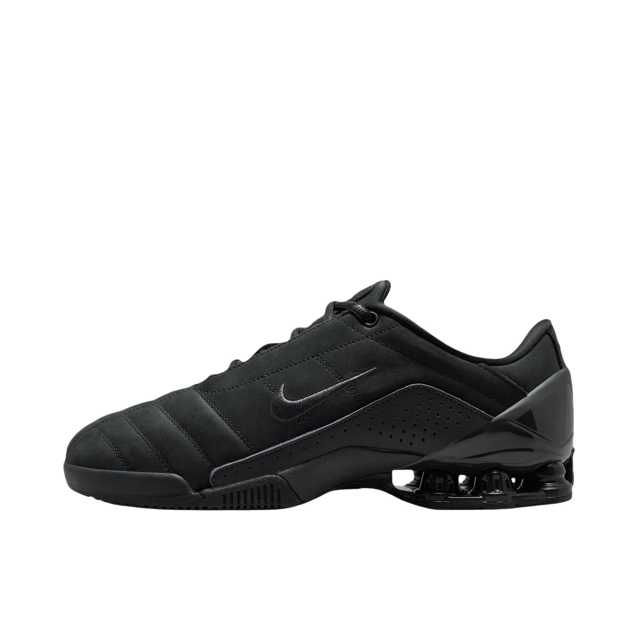 推荐商品：Nike Total 90 Shox Secutor Magia SP 足球鞋 高端百搭耐磨平跟系带 黑色