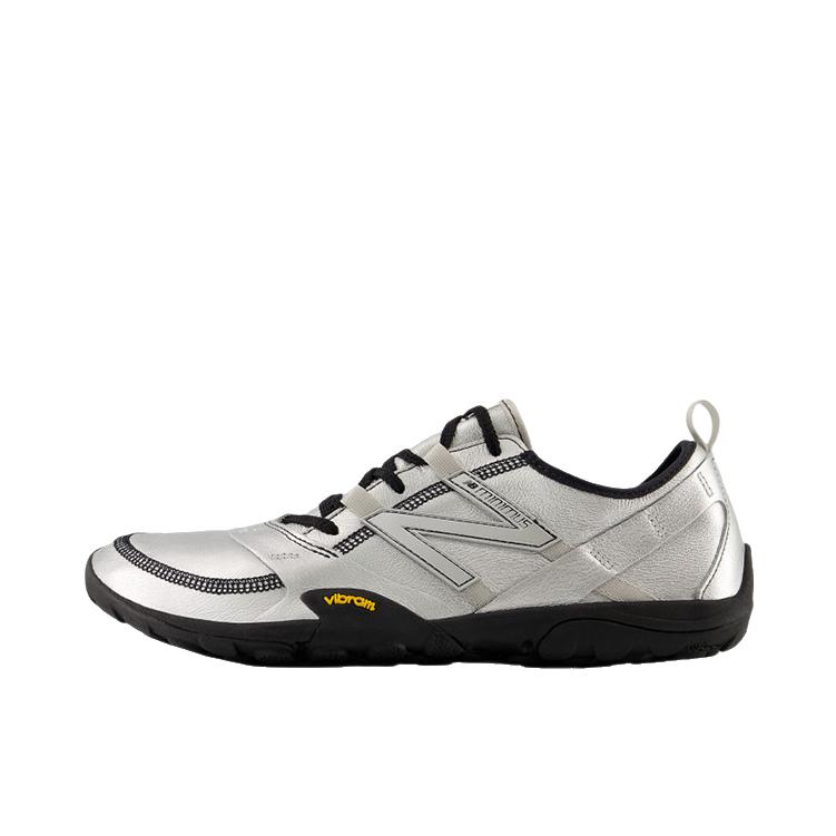 推荐商品：New Balance MT10 跑鞋 舒适透气防滑耐磨复古百搭薄底赤足鞋流光风圆头 银色