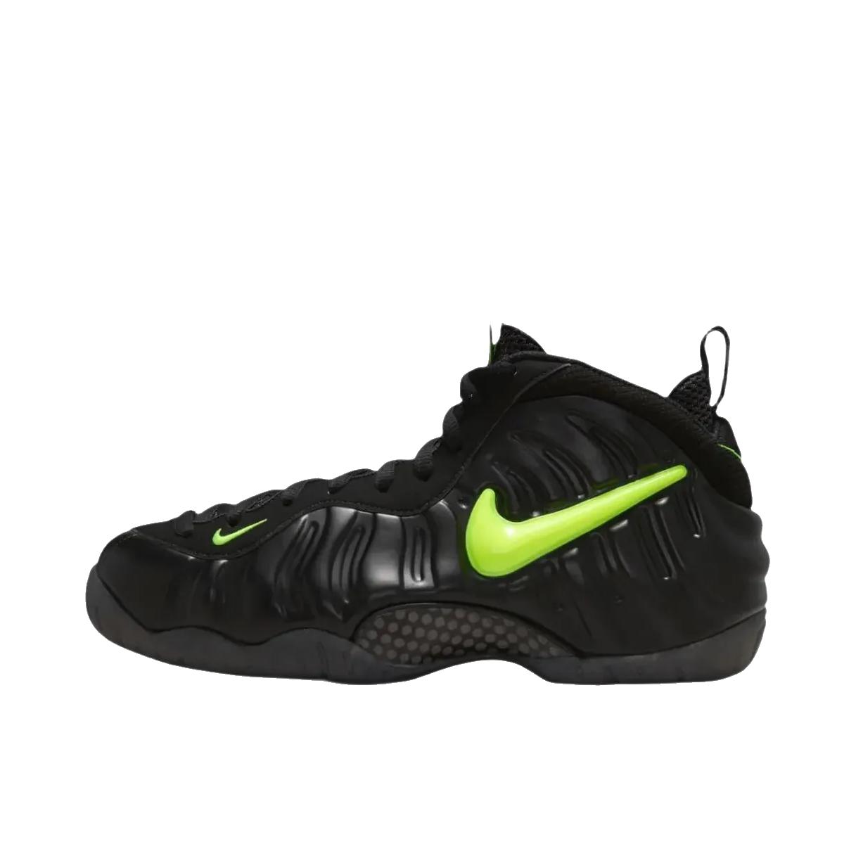 推荐商品：Nike/耐克 Air Foamposite Pro 篮球鞋 喷泡防滑耐磨复古运动中帮 中帮/黑色
