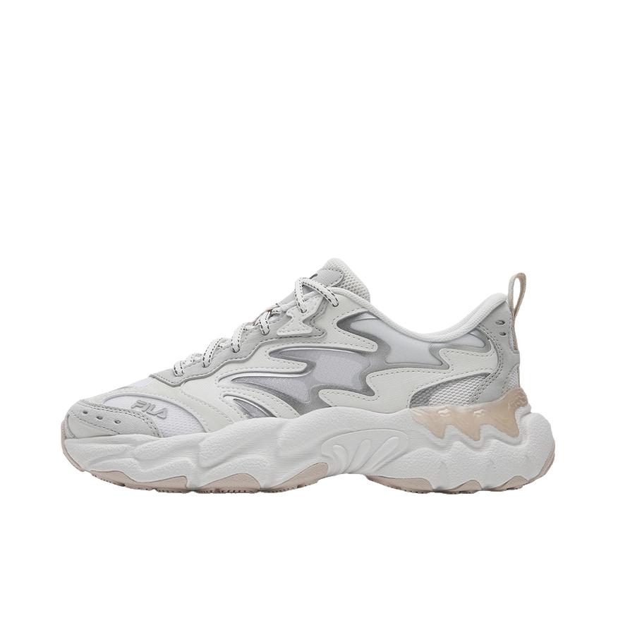 推荐商品：FILA/斐乐 蕨草3代 运动休闲鞋 透气系带低帮 女款/ 白中白/蘑菇灰色