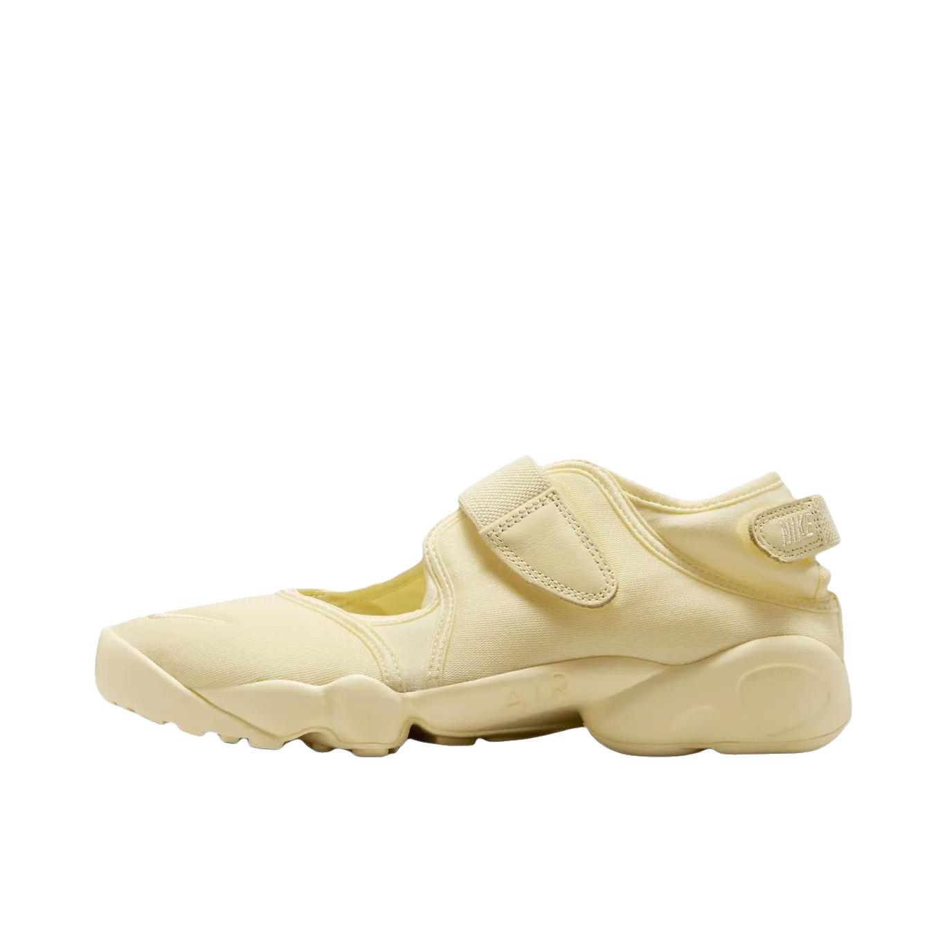 推荐商品：Nike Air Rift 分趾 防滑耐磨 缓震回弹 网面透气 舒适轻便 沙滩 魔术贴 百搭 运动休闲鞋 米色