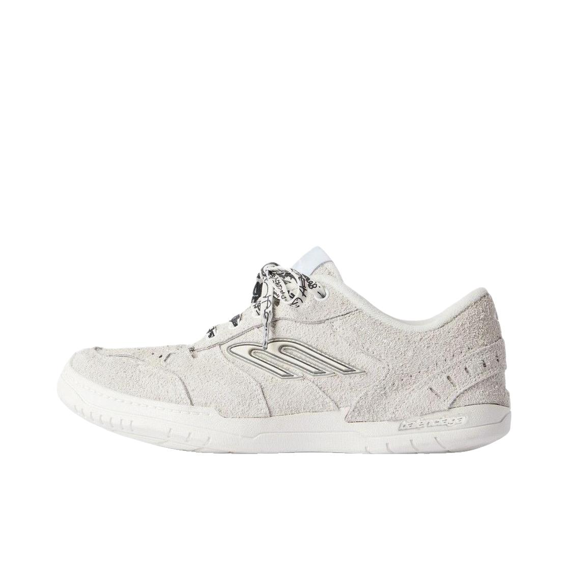推荐商品：Balenciaga/巴黎世家 Hamptons Worn-Out 运动休闲鞋 圆头系带做旧低帮 奶白色