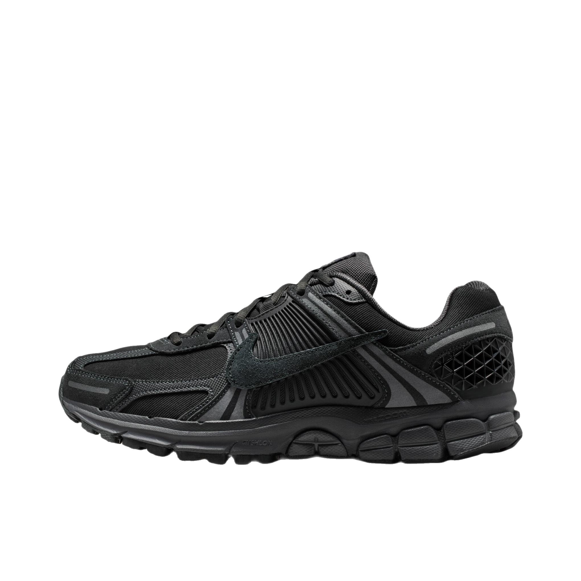 推荐商品：Nike Zoom Vomero 5 跑鞋 舒适缓震网面透气百搭复古支撑训练轻便 暗烟灰/团队黑/煤黑色/白色/黑色
