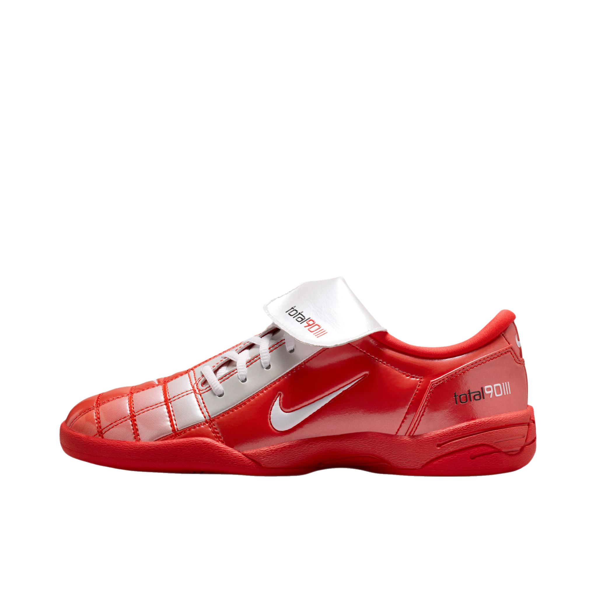 推荐商品：Nike Total 90 III IC/IN 中端 平底 室内 舒适耐磨 足球鞋 浅深红/白色/黑色