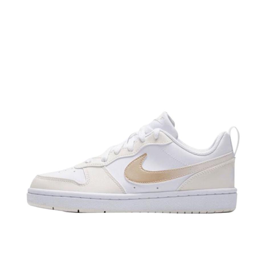 推荐商品：Nike Court Borough 板鞋 复古舒适透气防滑耐磨轻便防水耐穿 大童/白色/米色/金色