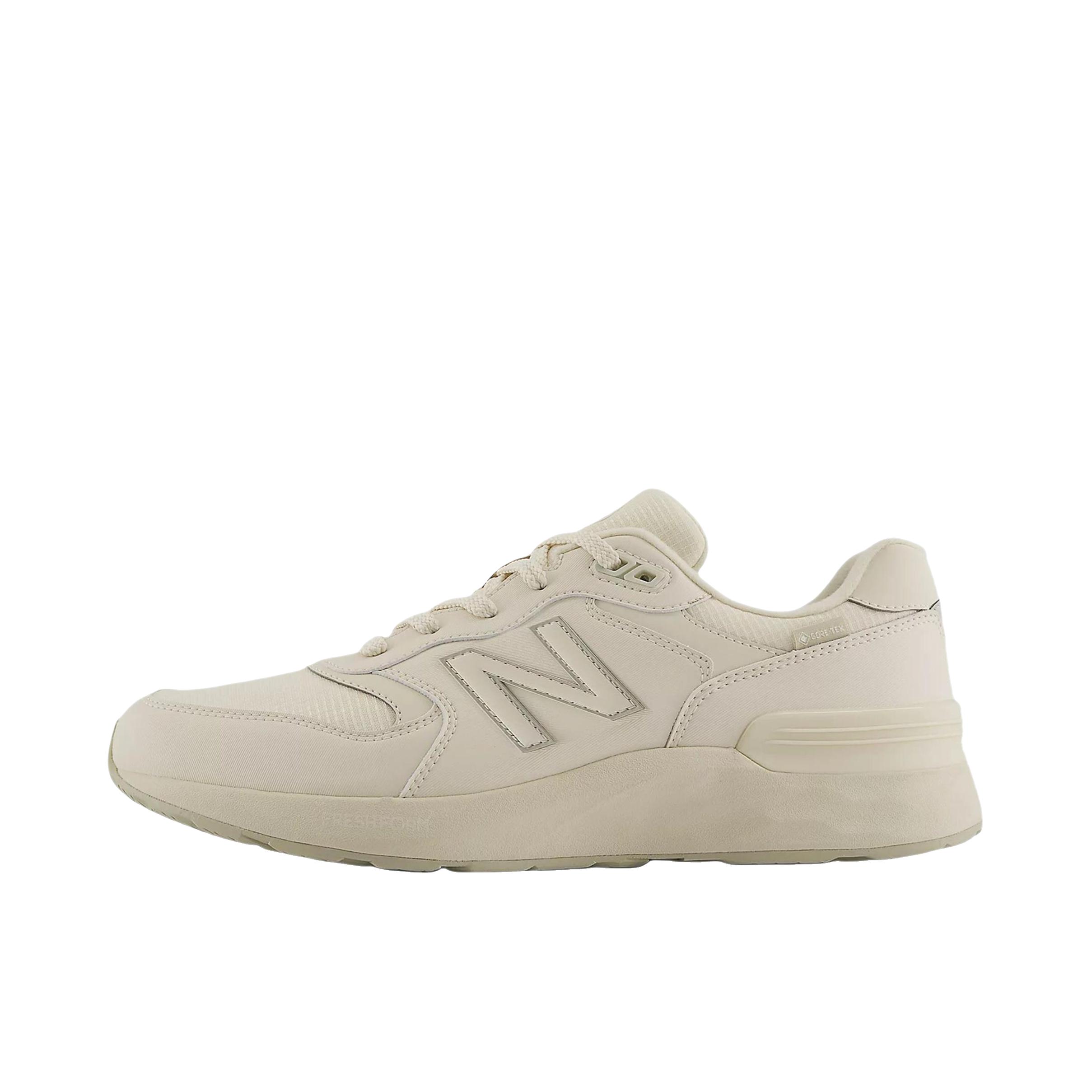 推荐商品：New Balance Fresh Foam 880 v6 跑鞋 减震低帮厚底 4E宽/米色