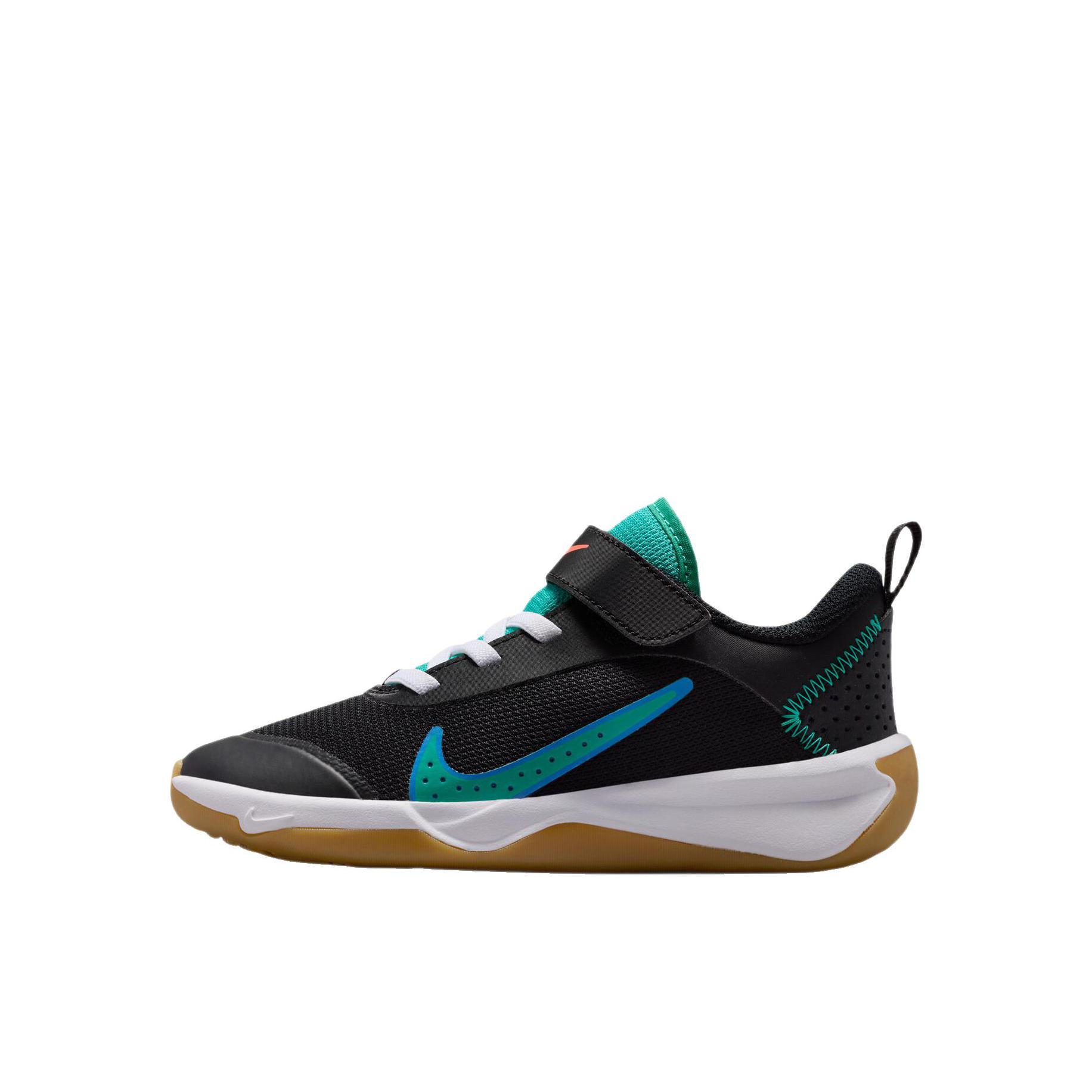 推荐商品：Nike Omni Multi-Court 防滑耐磨 轻便透气 魔术贴 运动鞋 儿童 小童/黑色/清透翠绿/水晶蓝/荷兰橙/橡皮浅褐
