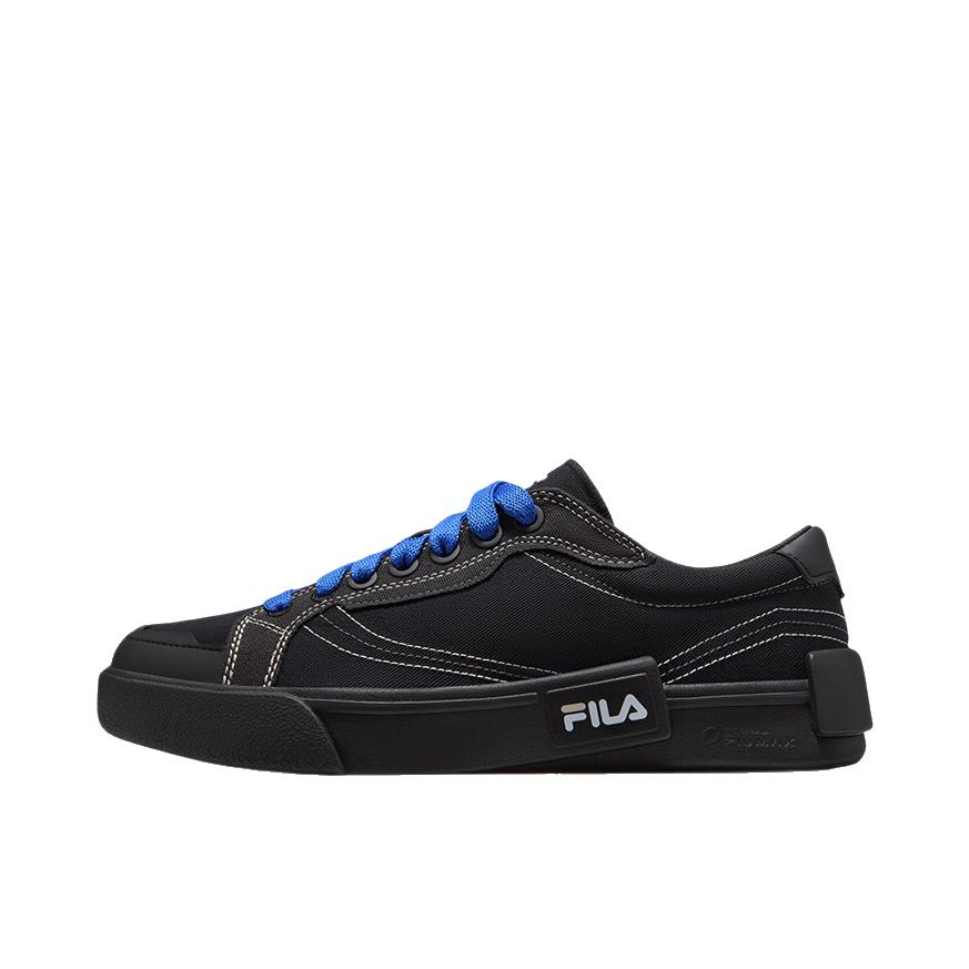 推荐商品：FILA/斐乐 POP 轻质透气 耐磨防滑 街拍潮流时尚 休闲百搭 帆布鞋 黑色/雪白色