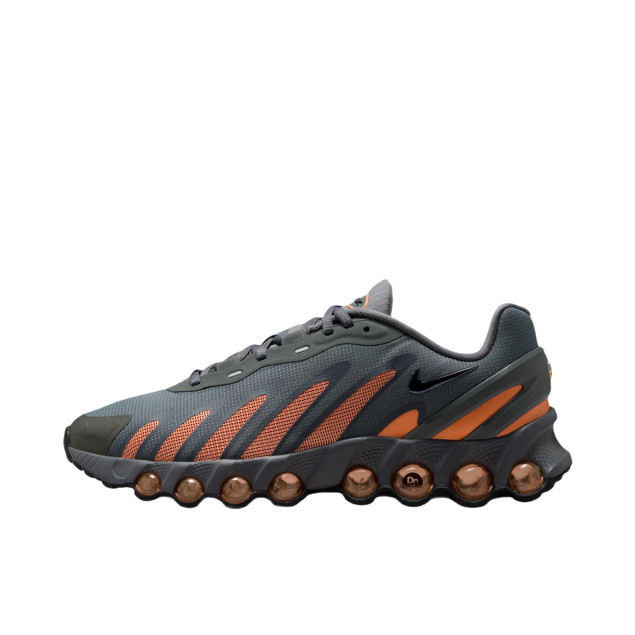 推荐商品：Nike Air Max DN8 跑鞋 时尚百搭防滑耐磨网面透气舒适气柱减震轻便贴合赤足体验支撑耐用耐穿 暗灰色/黑色/雾橙色