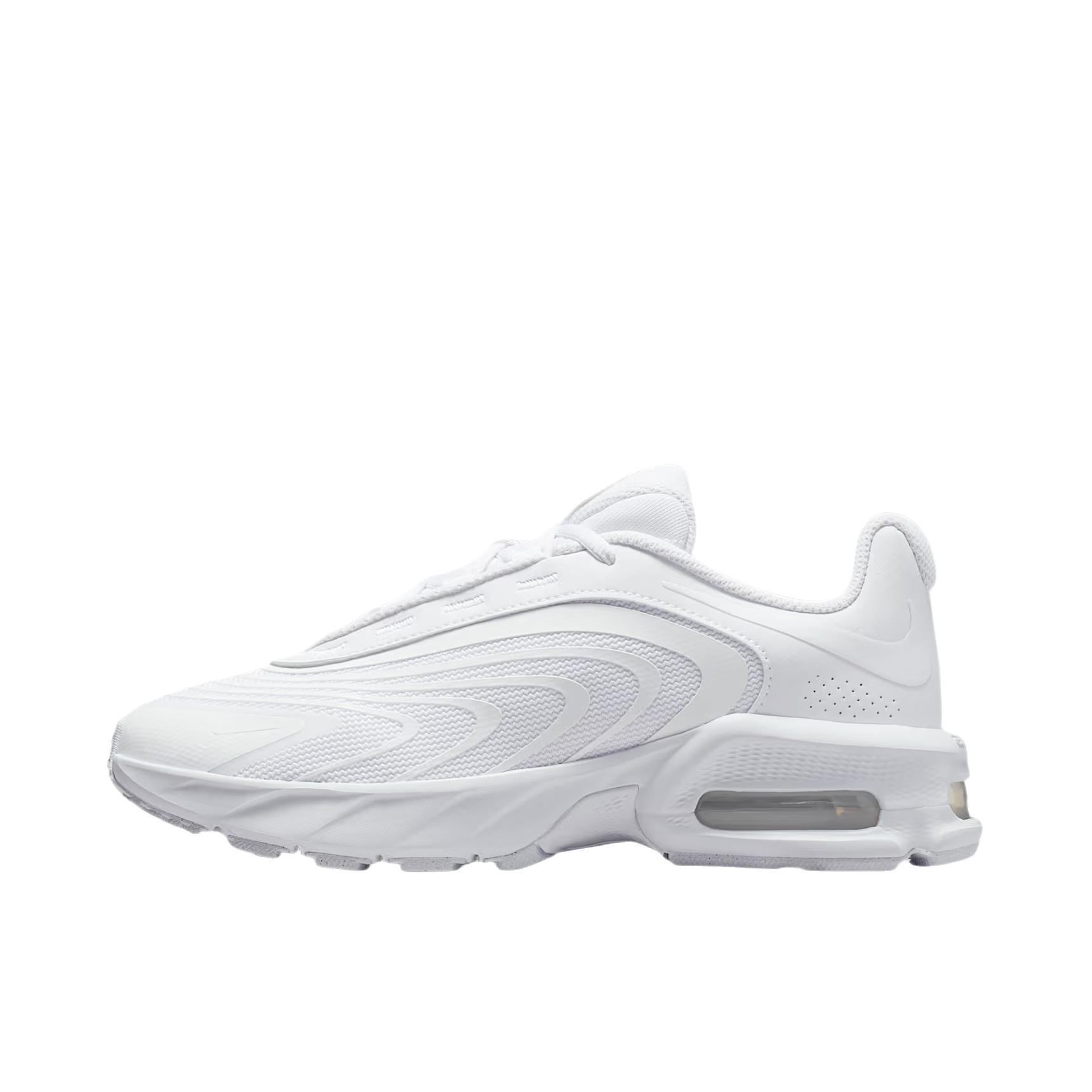 推荐商品：Nike Air Max Fire 运动休闲鞋 舒适回弹缓震防滑耐磨低帮时尚简约百搭贴合圆头 女款/白色/黑色