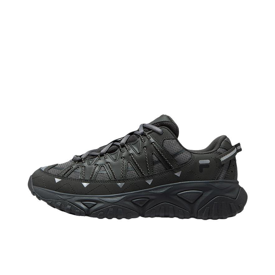 推荐商品：FILA/斐乐 FREEROAM 漫游鞋 户外休闲鞋 百搭透气舒适时尚轻便防滑越野减震徒步鞋 墨绿黑/锡灰色